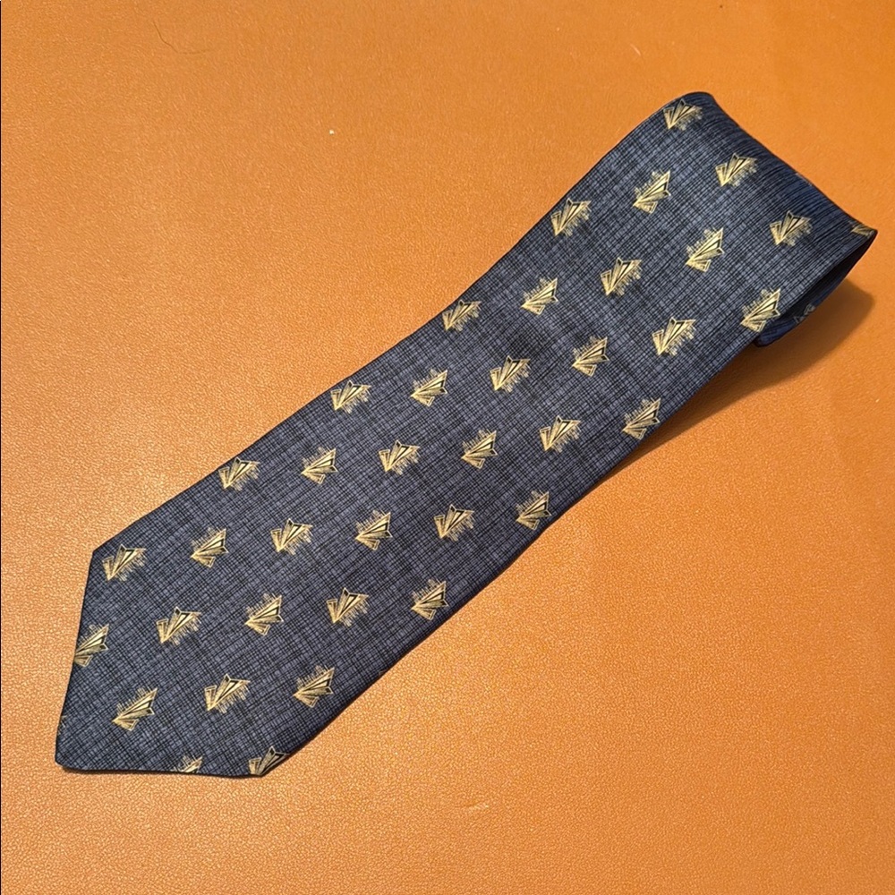 Bill Blass Blue and Gold Silk Tie with Geometric Pattern